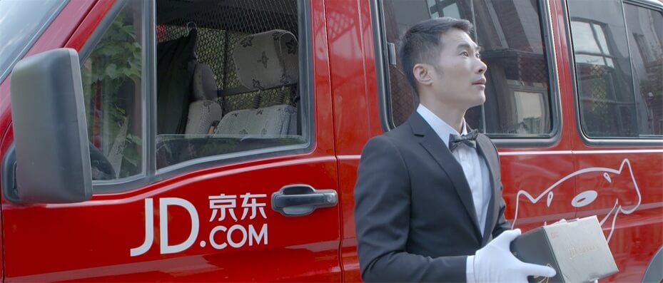 JD.com Introduces Luxury 'White Glove' Delivery Service – WWD