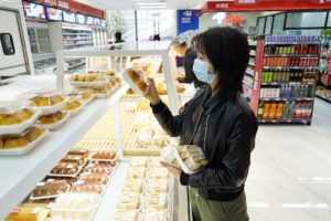JD Introduces Convenience Store + Bakery Offering