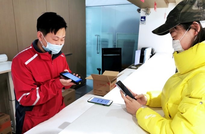 JD Logistics will pick up WeChat payment terminals from merchants and deliver to WeChat Pay to process return or exchange.