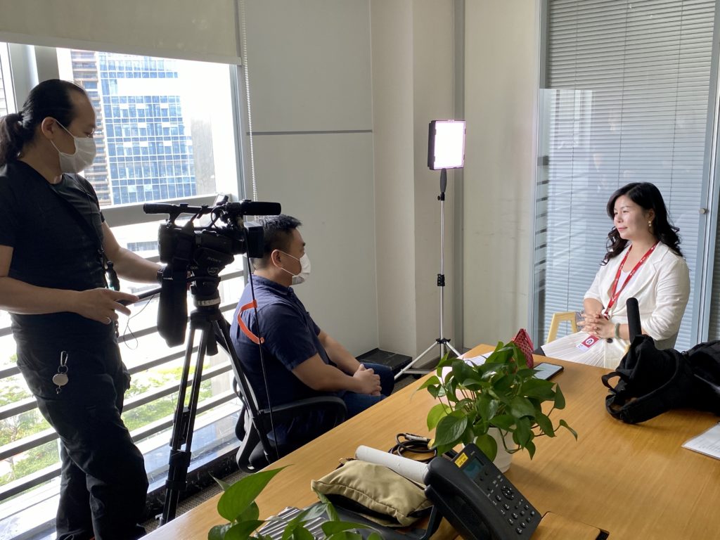 The media is working on a special report on how JD’s social ecommerce platform Jingxi is helping China’s manufacturers turn to domestic lower-tier markets.