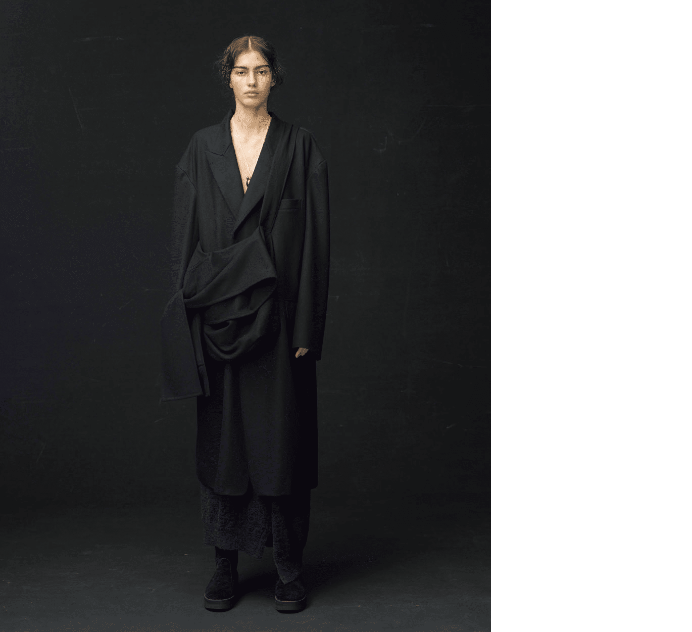 Yohji Yamamoto chose JD to be its first online platform for cooperation, and launched its first online official flagship store in China on JD.