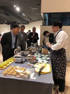 JD & South Korean Ambassador to China Promote Korean Products