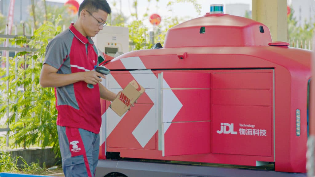 JD plans to put 100 autonomous delivery robots into operations in the city by the end of this year to facilitate Changshu in building smart city.