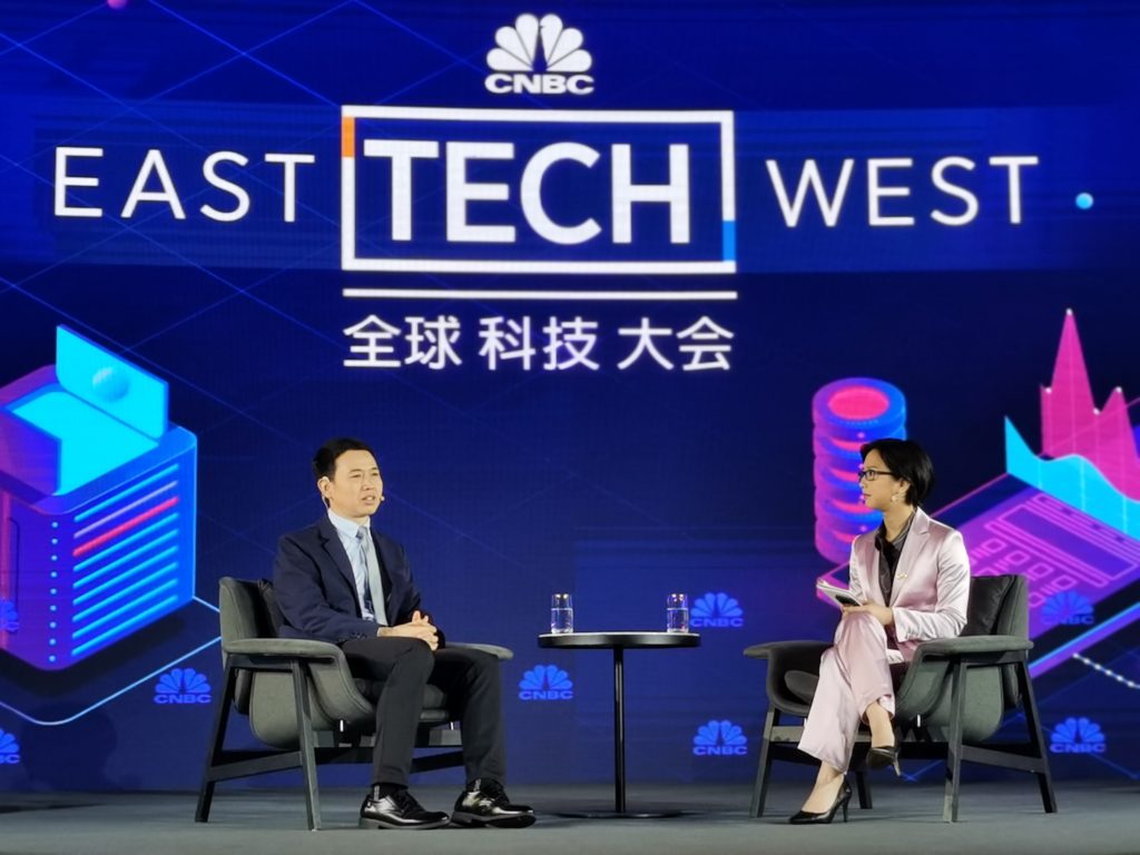 Lijun Xin (left), CEO of JD Health and Evelyn Cheng (right), CNBC Beijing correspondent