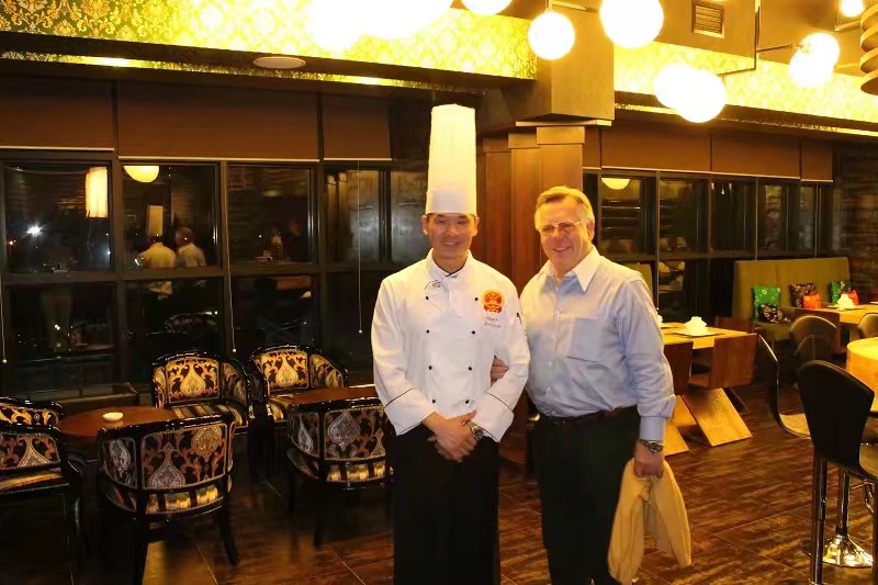 Hongwei Wu and President and Chief Executive Officer for Hilton Christopher J. Nassetta in 2007