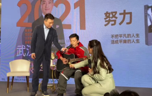 JD Courier Praised by Renowned Host of China's National TV