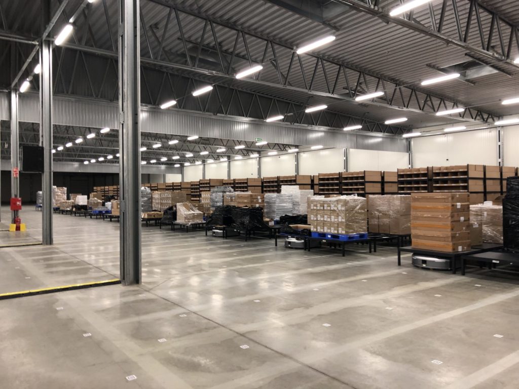 The AGV area inside JD's Poland warehouse