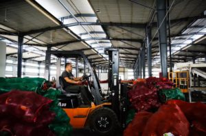 JD.com and Dili Group Opens Smart Distribution Center for Fresh Produce in Shouguang
