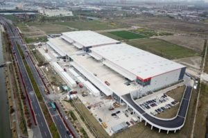 JD.com's Newly Built Warehouse in Shinghai Transformed into Mobile Cabin Hospital